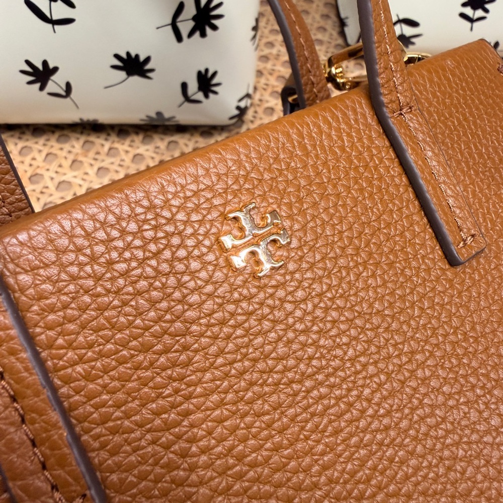 NWT!NEW! Tory Burch Blake Pebbled Leather Mini Top Handle Tote Crossbody-Tan - Picture 4 of 7